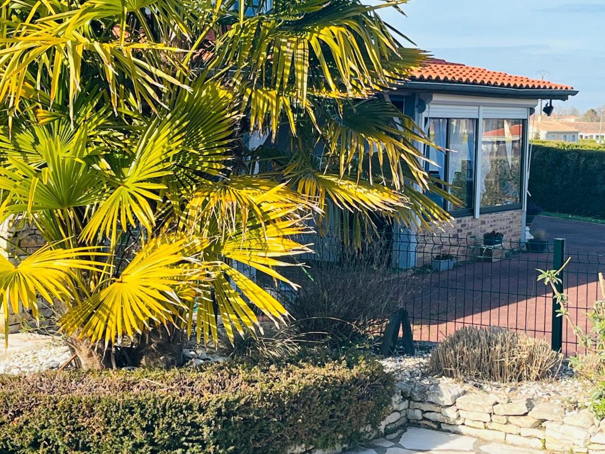 La Ligonne Bed and Breakfast Marillac Buitenkant foto